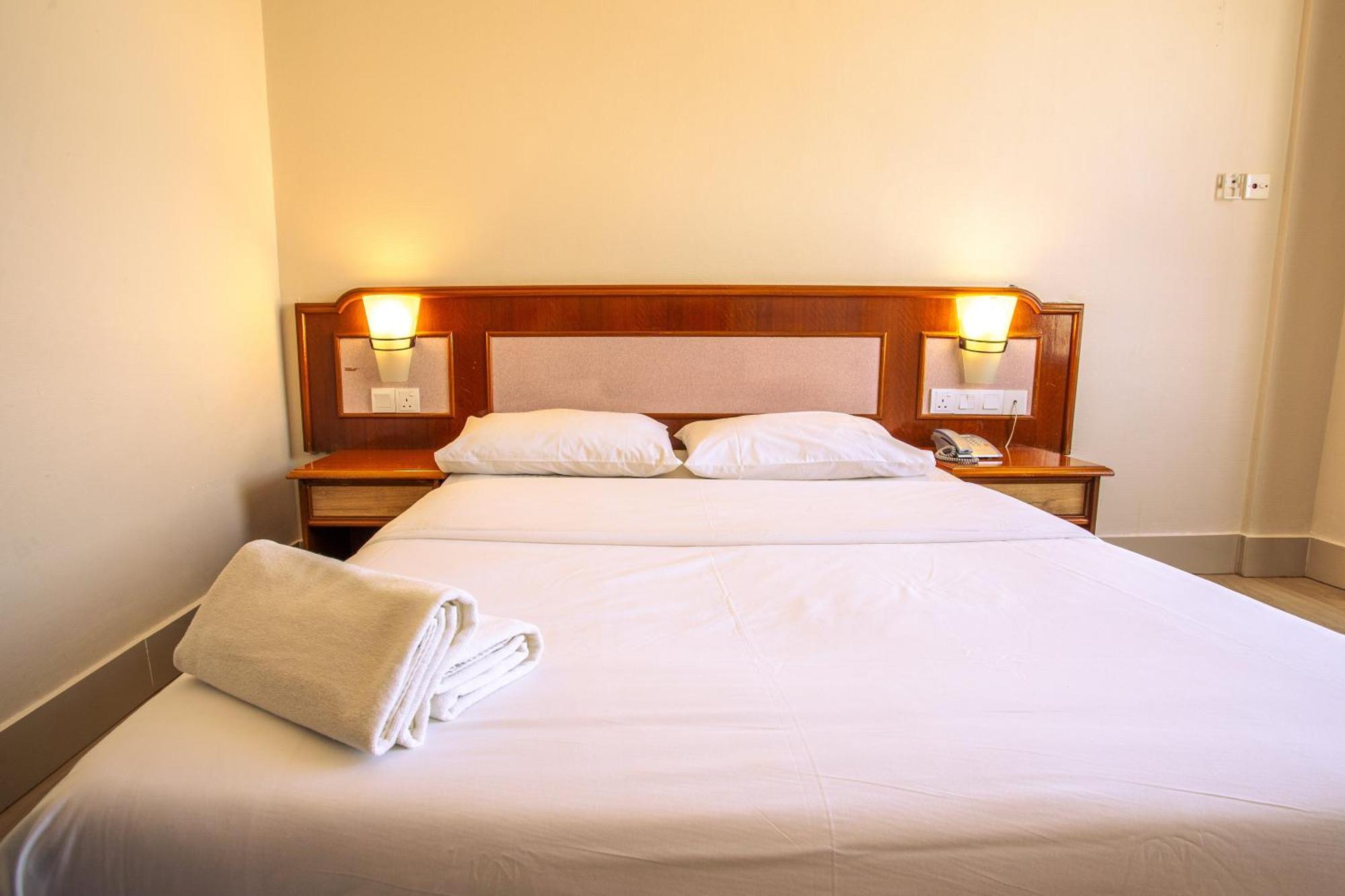 Somerset Hotel Miri Extérieur photo