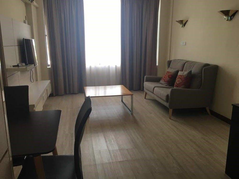 Somerset Hotel Miri Extérieur photo